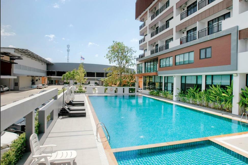 Hotel Ac Sportcenter à Hat Yai Extérieur photo